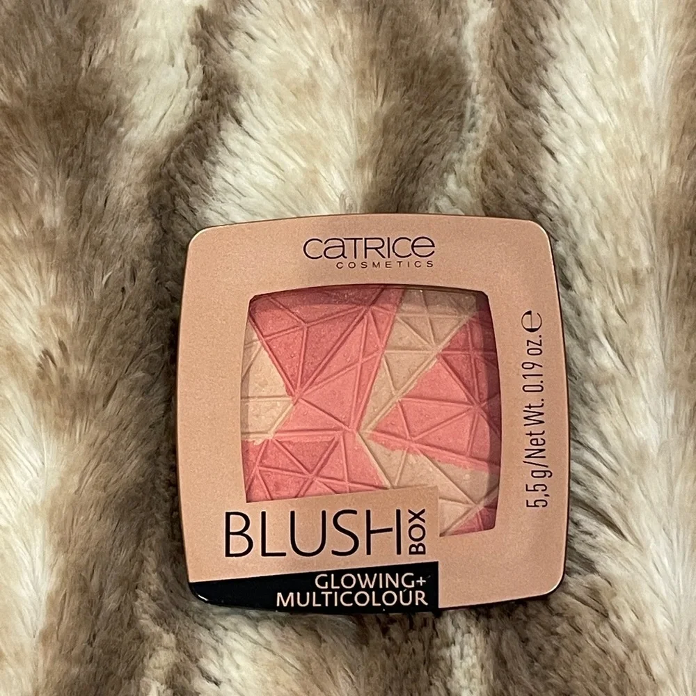 Catrice Blush Box Glowing + Multicolour in 010 Dolce Vita